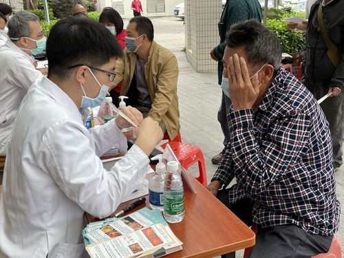 民盟广州市委员会联合广州市第一人民医院到禾云镇卫生院开展对口帮扶义诊活动
